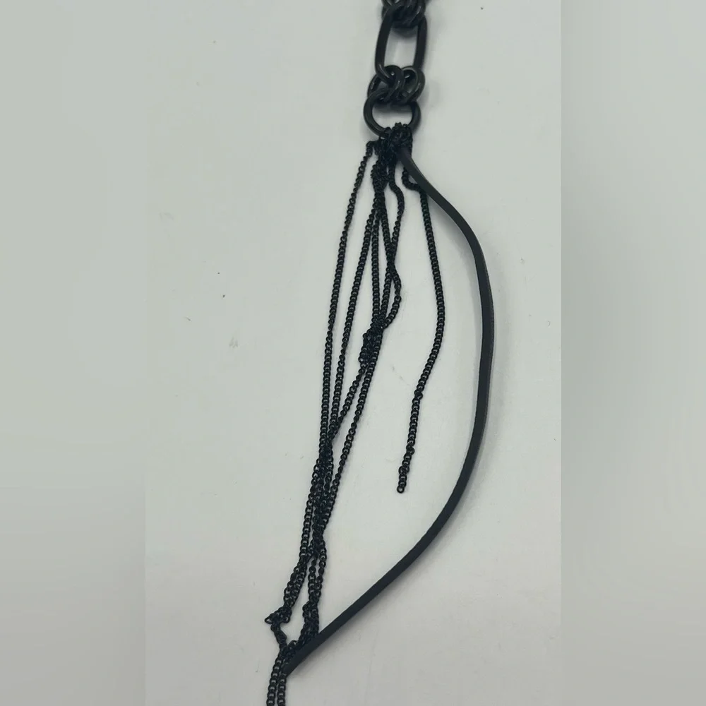 NEW MICHAEL KORS Black  CLIP ON HANGING EARRINGS - Picture 5 of 6